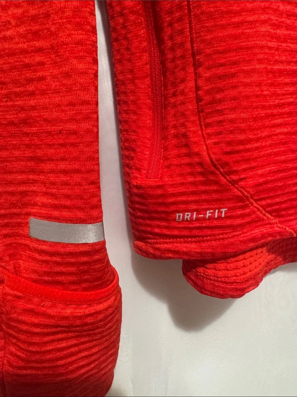 Nike Red Half-Zip Performance Pullover Nike dry fit reflection and thumb/hand